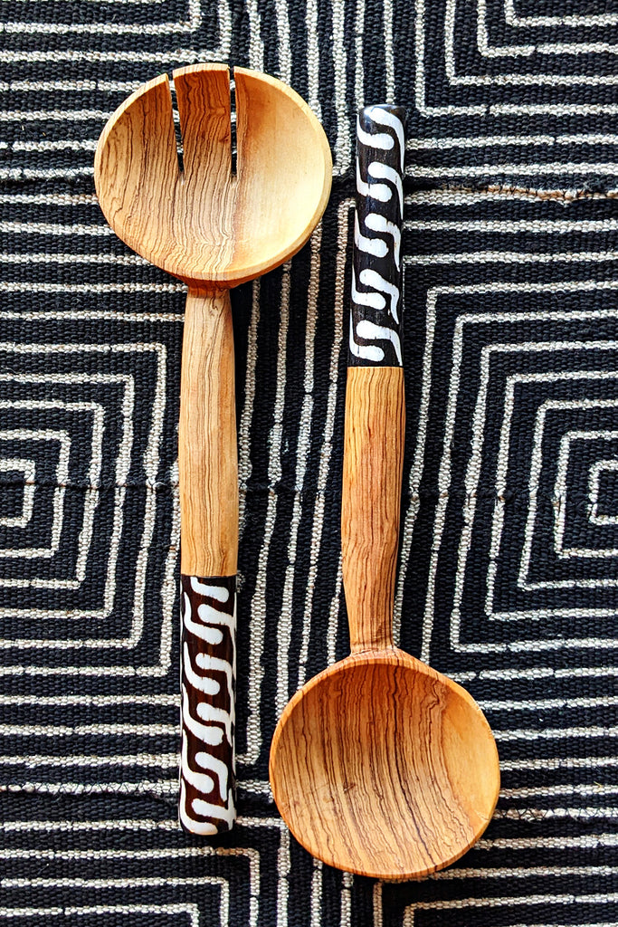 African Olive Wood Salad Server Set Batik Handle Reflektion Design