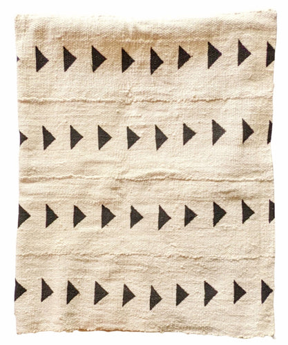 {Imperfections} Triangles White Black Mud Cloth Fabric Throw