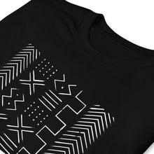 Black White Mud Cloth Pattern Short-Sleeve Unisex T-Shirt