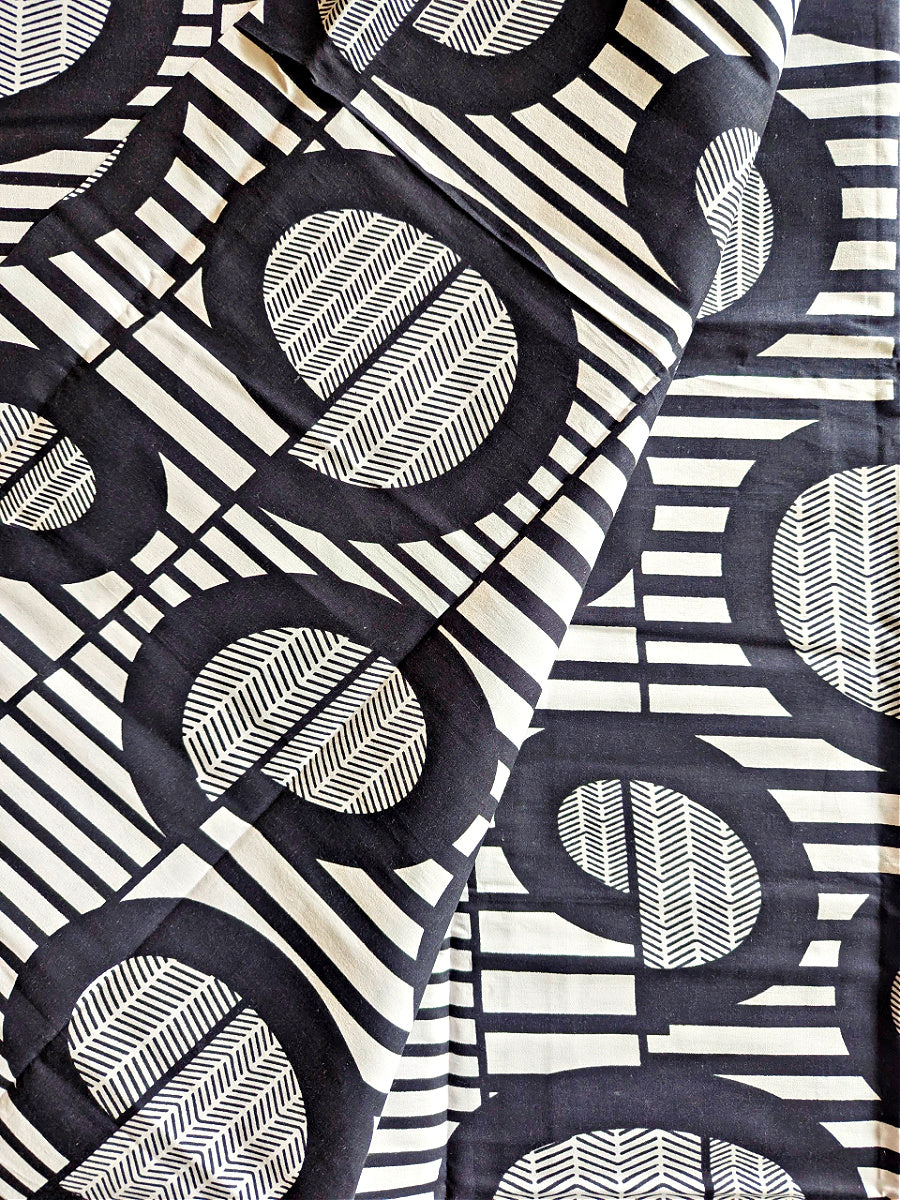 Black White Abstract African Print Fabric 2 Yards