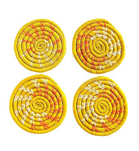 Ensemble de sous-verres tissés jaunes + cuillère en bois de perles orange