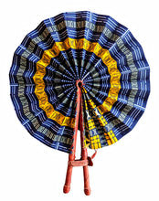 Schwarz-blau-roter faltbarer Handfächer aus Ankara-Stoff