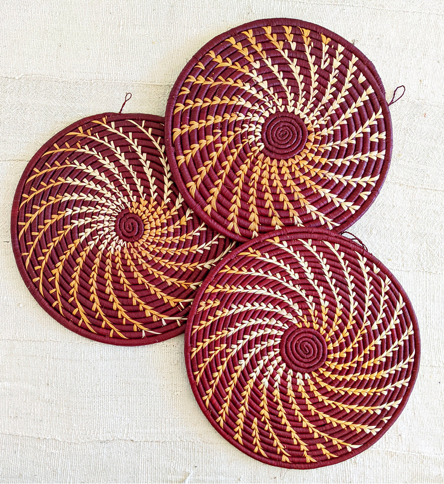 burgundy-white-uganda-placemat